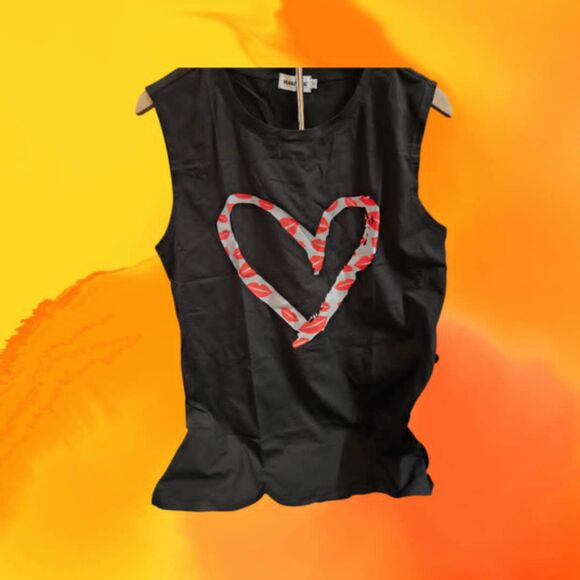 MagicMK Black Tank Heart Lips Size M (4523) - Picture 1 of 2